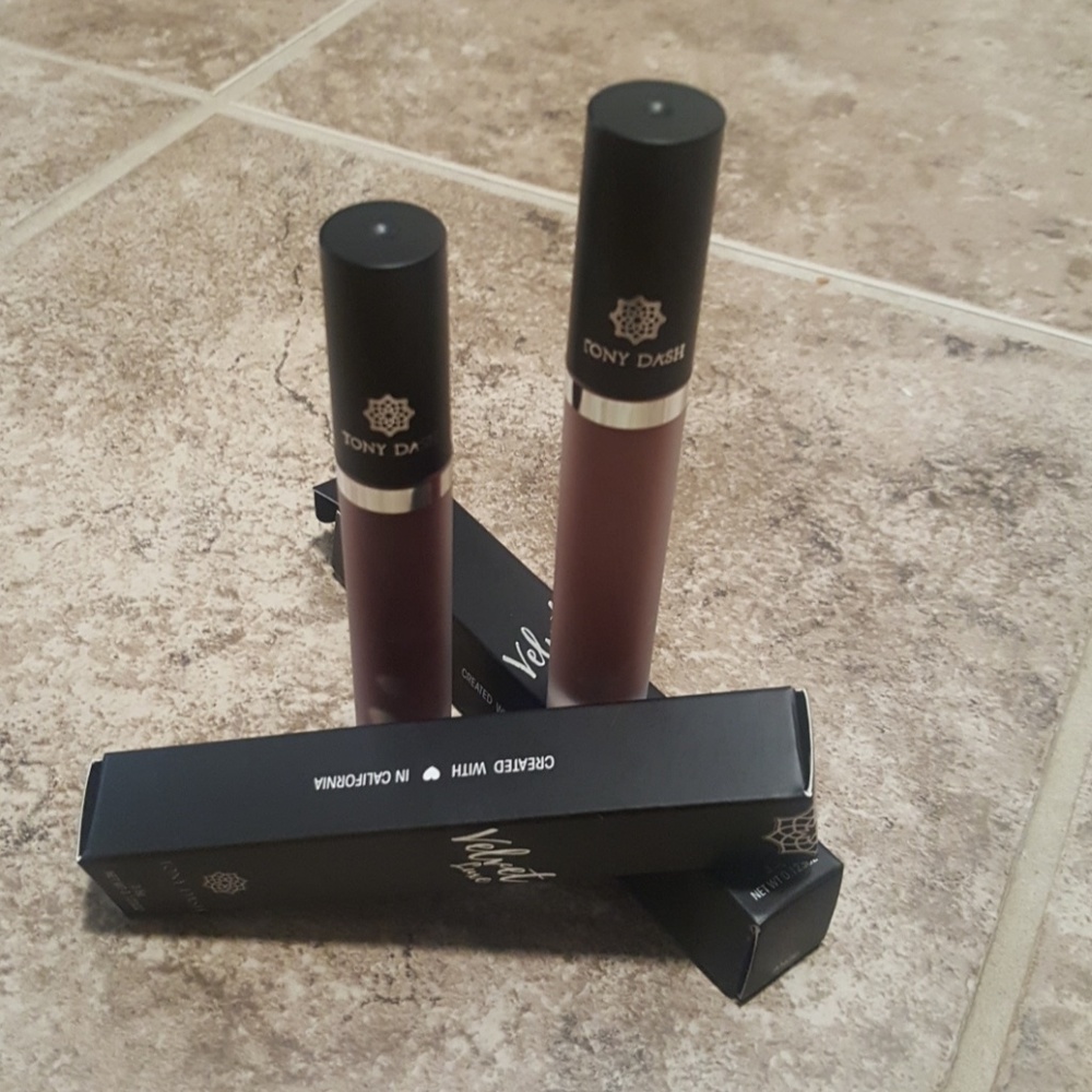 2 tubes of tony dash velvet luxe lip gloss matte